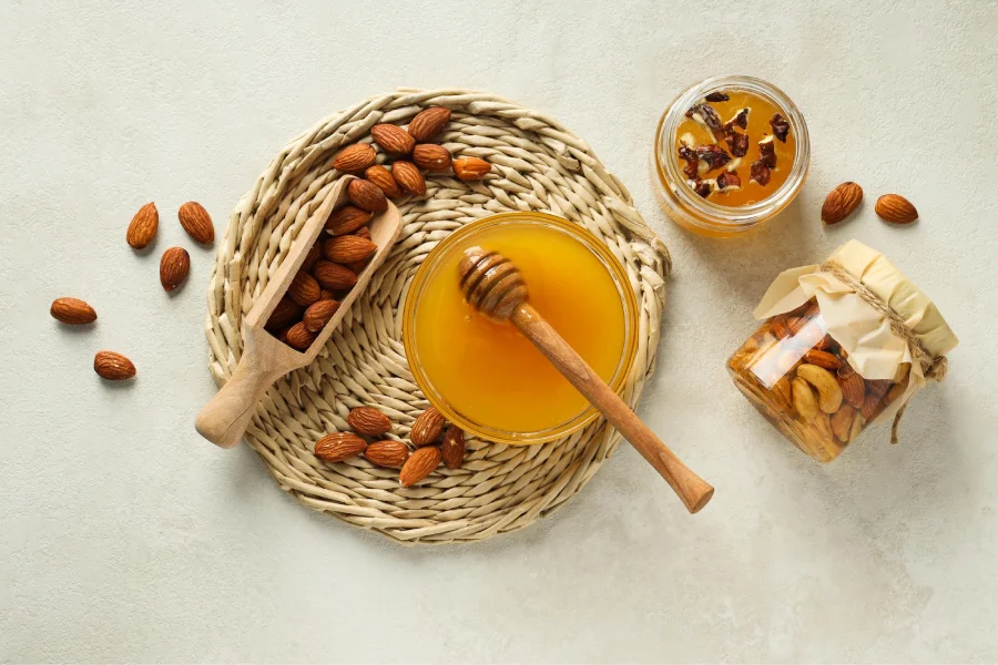 خواص معجون عسل و بادام-زرینعسلفاخر